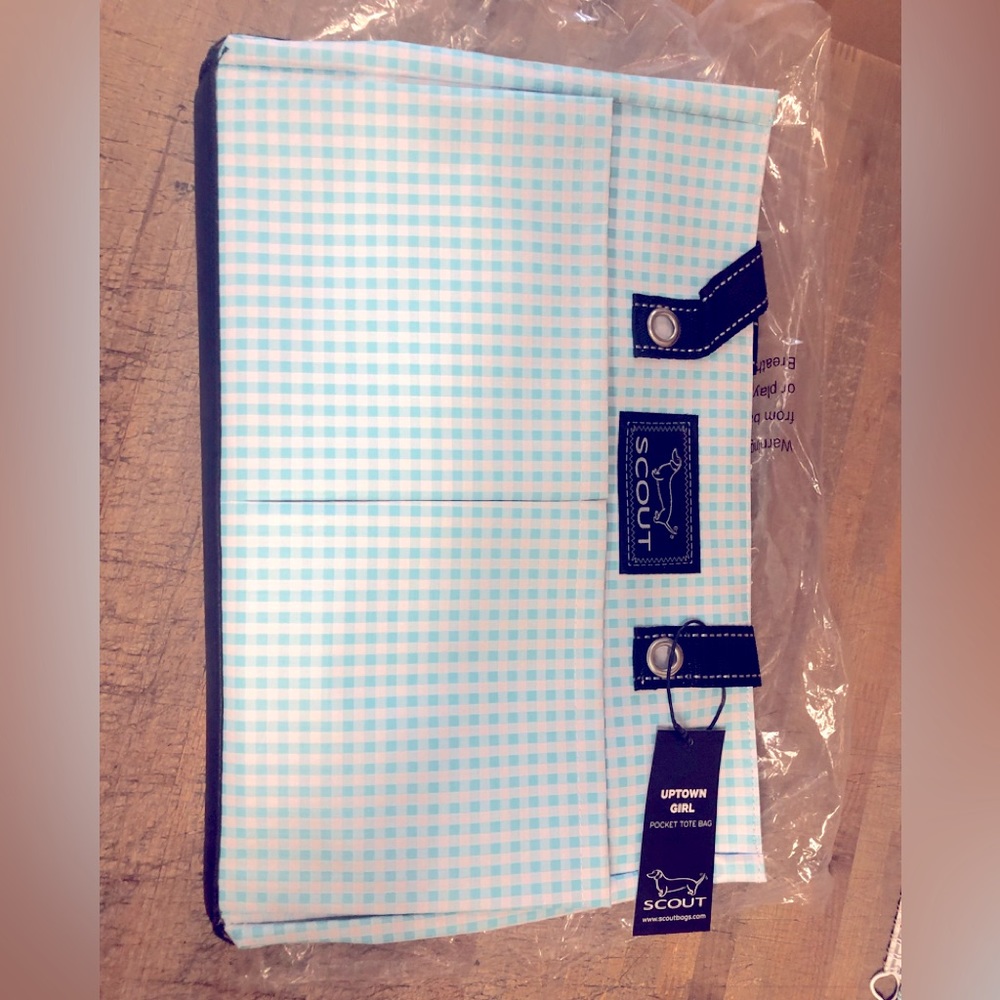 UPTOWN GIRL POCKET TOTE BAG